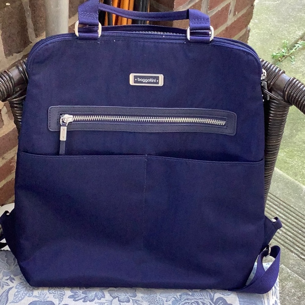 Baggalini Jessica backpack NWOT